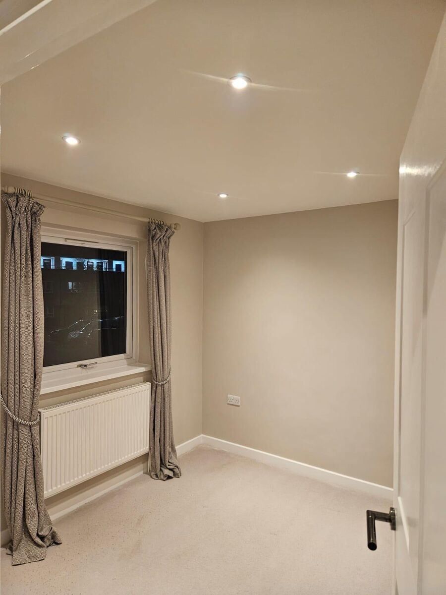 painter and decorator near me Stockwell